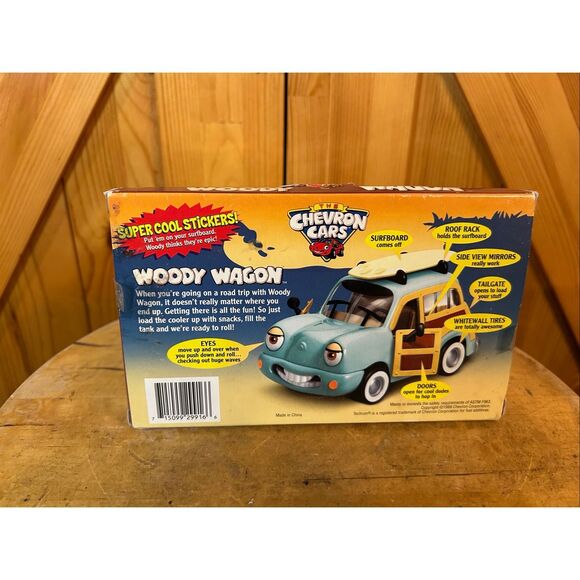 Chevron Cars Woody Wagon w Surfboard (6144) - Picture 6 of 6